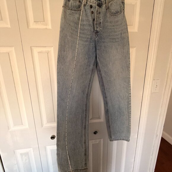 Fashion Nova High Rise Straight Leg Jeans Light Wash Vintage Rigid Denim - Picture 4 of 5